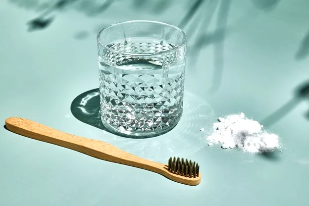 فواید شستشوی دهان با آب نمک برای سلامتی